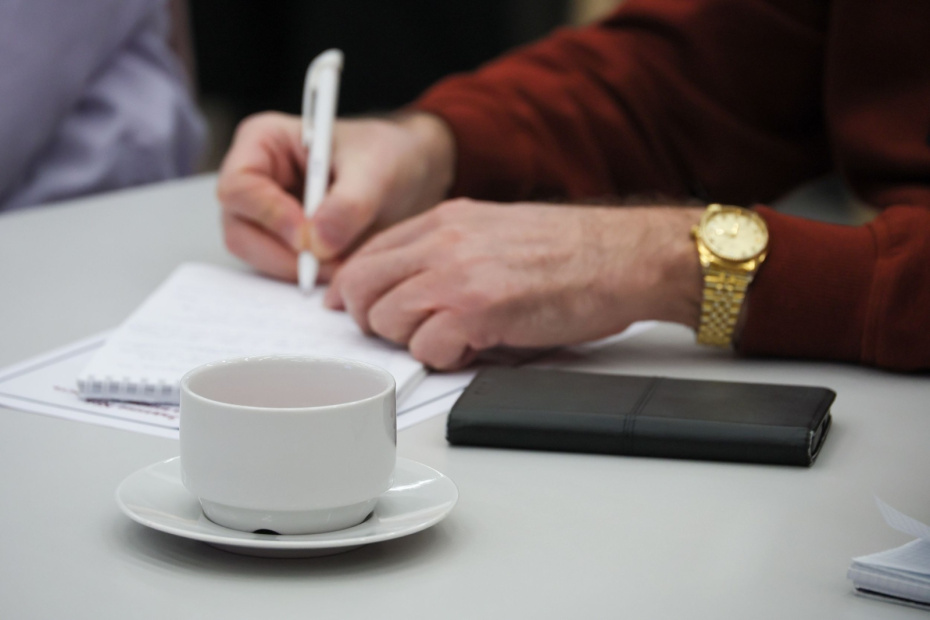 Льготы по ЖКУ для пенсионеров в Мурманской области — 2026: как оформить