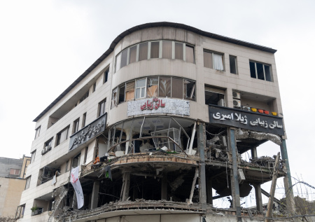 Что известно о гибели советника главы Генштаба ВС Ирана и членов его семьи