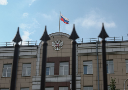 Актер и поэт подали иск к цирковой компании