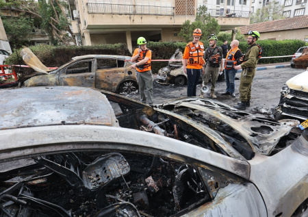 Иран нанес массированный удар по Израилю и базам США