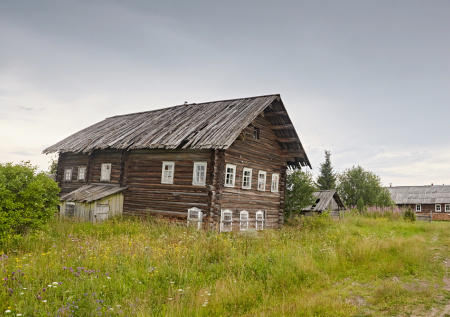 «На первом месте Хохотуй»: названы самые смешные села России