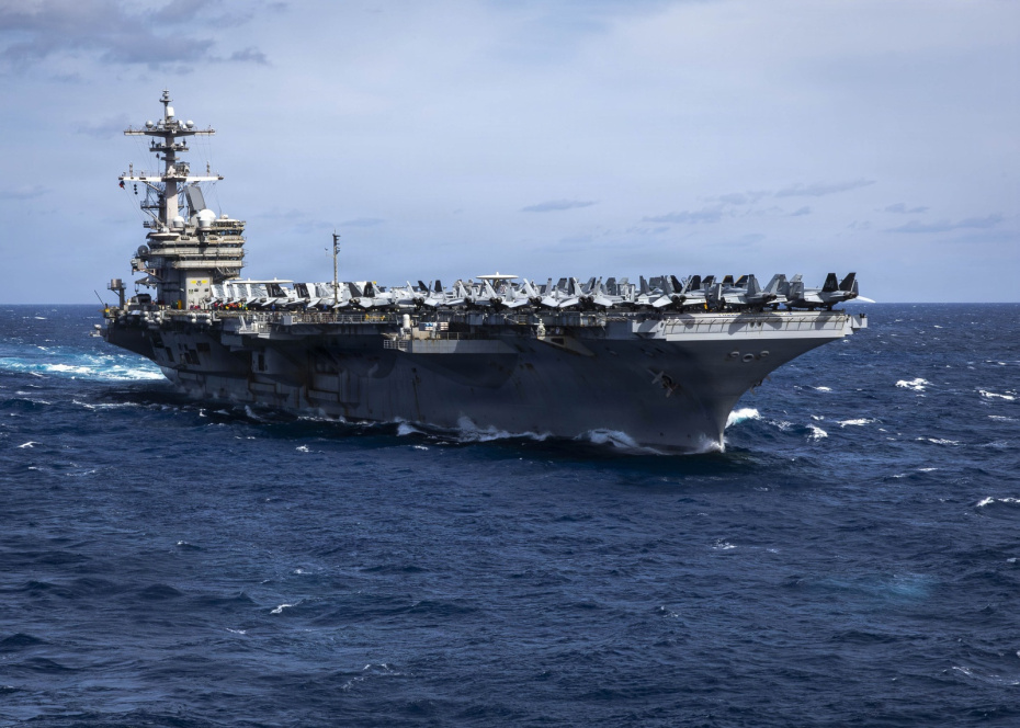 Авианосец USS George H.W.Bush