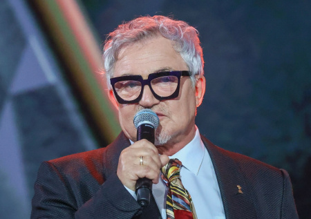 Дибров рассказал, когда его жена призналась в измене