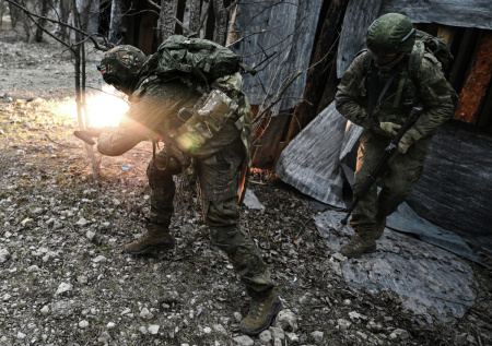 Освобождение ЛНР и взрывы на западе Украины: новости СВО к вечеру 1 апреля