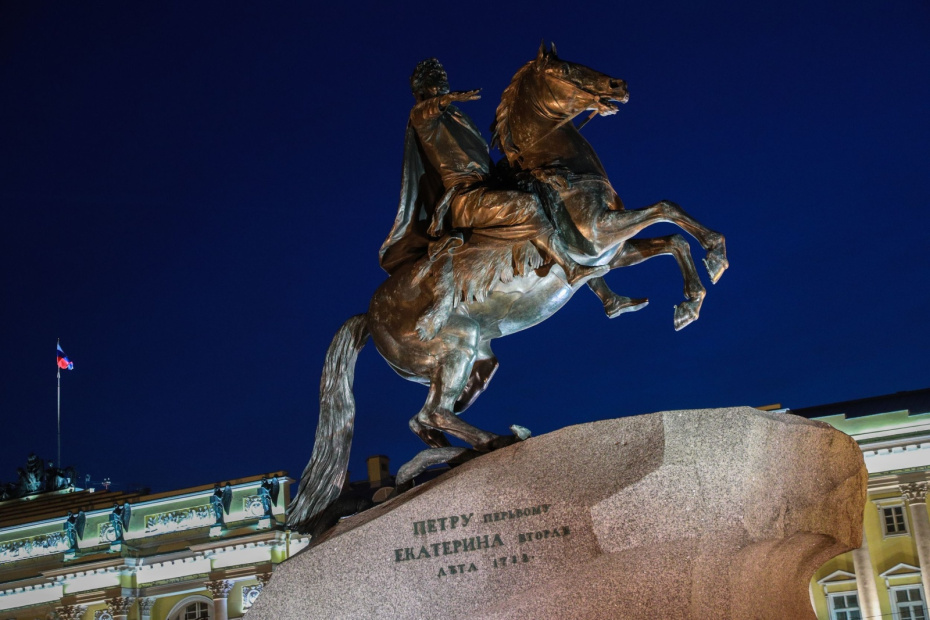 Памятник «Медный всадник»