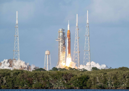 Герой России высказался о первом за 50 лет полете американцев к Луне