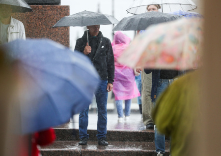 Шквальный ветер и холод до 0? Погода в Москве в начале недели: чего ждать