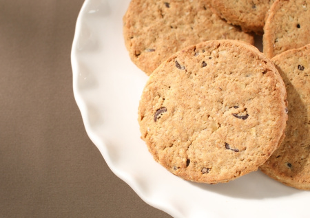 Быстрое печенье к завтраку без хлопот — мягкое, ароматное и готово за 15 минут в духовке