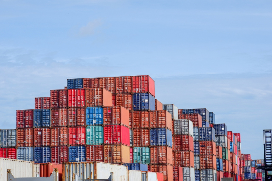 Грузовые контейнеры