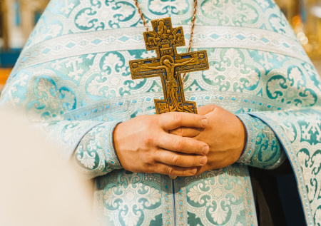 Россиянам рассказали, почему священники не отпевают самоубийц