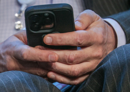 Названа причина, по которой владельцы Apple в России не могут «переехать»