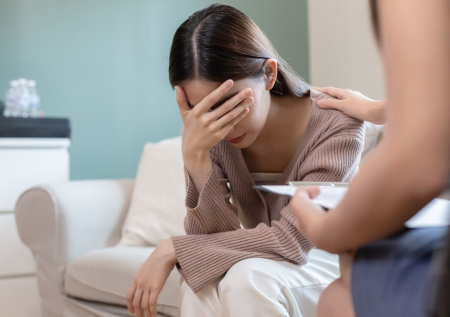 Психиатр объяснила природу весенней хандры