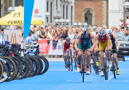 Молодых спортсменов из России допустили к турнирам World Triathlon