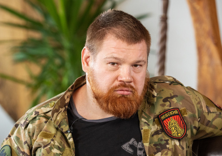 «Осколок вошел под сердце»: первое интервью Дацика после гибели сына на СВО