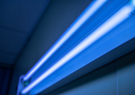 Кварцевая лампа в детском саду едва не выжгла глаза семерым малышам