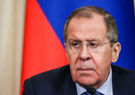 Лавров пошутил над переводчиком на встрече с главой МИД Египта