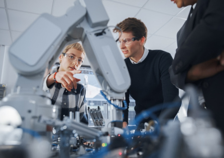 Студентка из Подмосковья разработала робота для управления канализацией