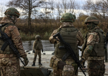 Разнесли автотехнику и укрытие с пехотой ВСУ: успехи ВС РФ к утру 3 апреля