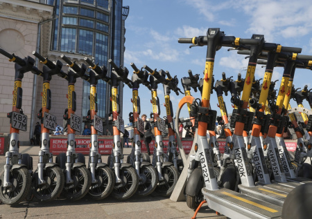 Что ждет самокатчиков в РФ в 2026 году: госрегистрация, страховка, штрафы