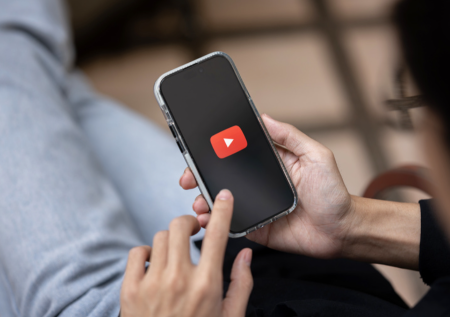 YouTube удалил государственные каналы одной из стран