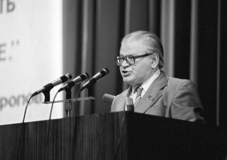 Путин увековечил память великого физика