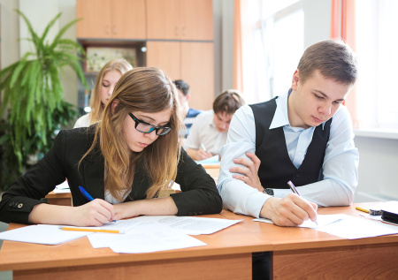 В России оценили идею ввести второй обязательный иностранный язык в школах