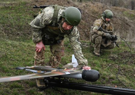 Трупы вывозят грузовиками, новая тактика: удары по Украине 4 апреля