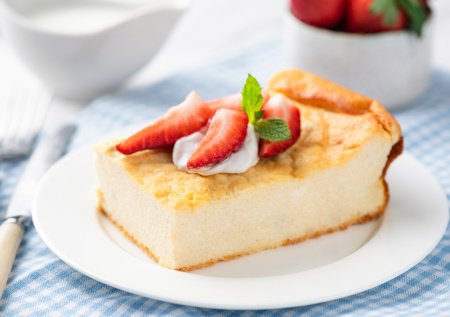 5 лучших рецептов творожных запеканок на любой вкус: от классики до десерта