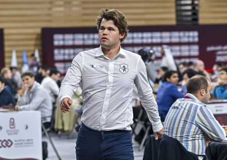 «Магнус остается Магнусом»: Карлсен пожаловался на селфи с шахматисткой