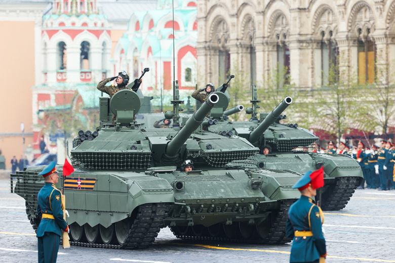 Танк Т-90М «Прорыв» во время парада