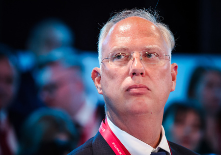 Дмитриев призвал ЕС заняться энергетикой вместо запретов для мужчин