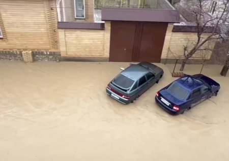 Сильный потоп обернулся масштабными разрушениями в Махачкале