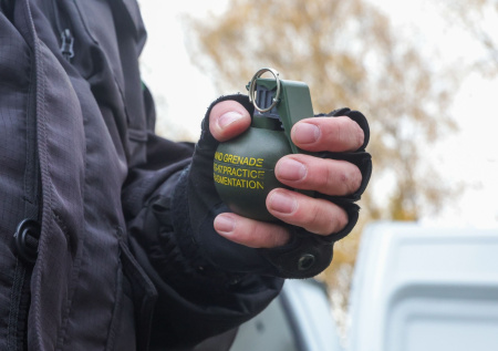 Сбежавший из военной части украинец угрожал полицейским гранатой