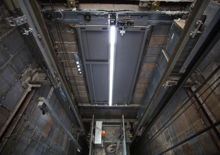 Девушка провалилась в вентиляционную шахту в заброшенной девятиэтажке