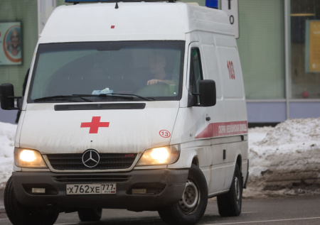 Дрон ВСУ атаковал машину скорой помощи в российском селе