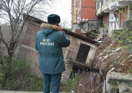 СК заинтересовался обстоятельствами обрушения жилого дома в Махачкале