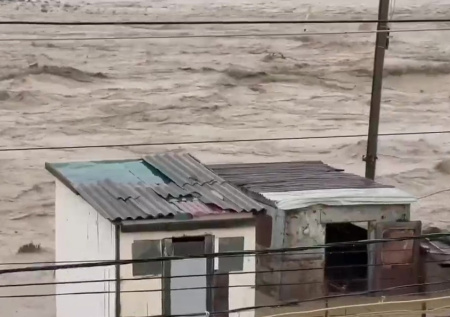 Опубликованы кадры обрушения многоквартирного дома в Махачкале