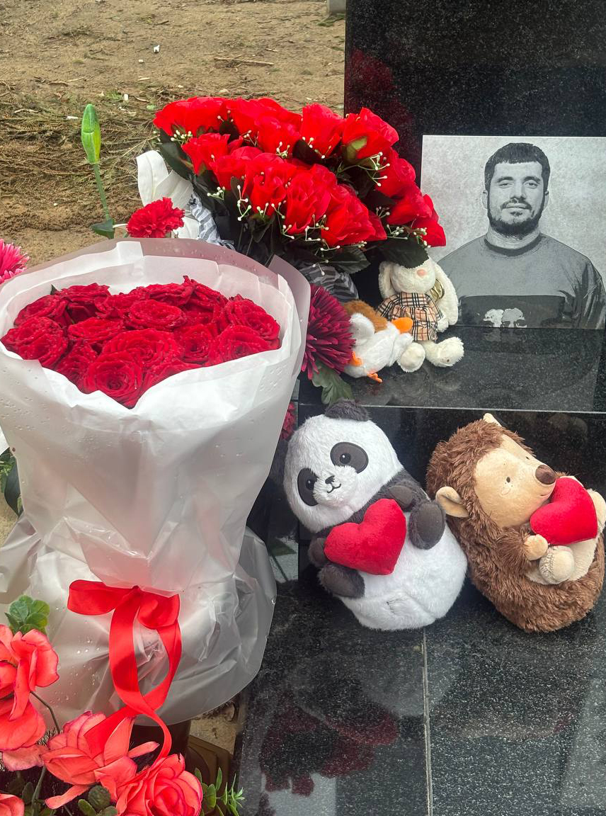 Годовщина смерти Паши Техника