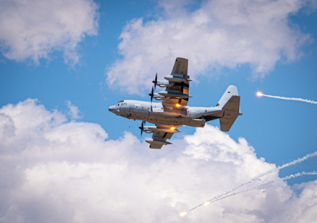 Иран сообщил, что сбил второй самолет С-130 Hercules США