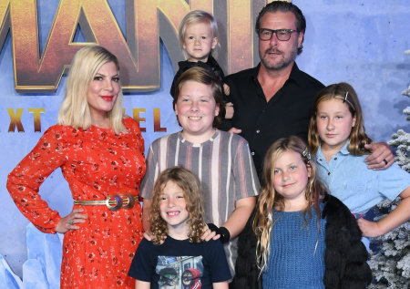 Звезда сериала «Беверли Хиллс, 90210» попала в ДТП вместе с детьми