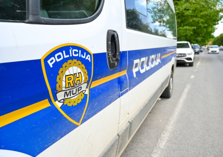 Мужчина погиб при праздничном залпе из пушки