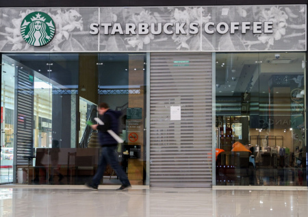 Сеть кофеен Starbucks потеряла товарный знак в России