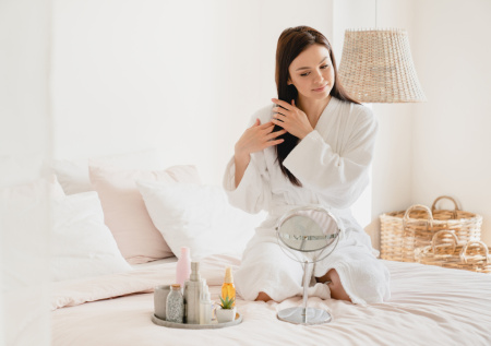 Косметолог объяснила, как правильно сушить волосы после мытья головы