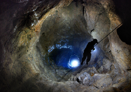 Девушка-спелеолог погибла в пещере Пасть Дракона
