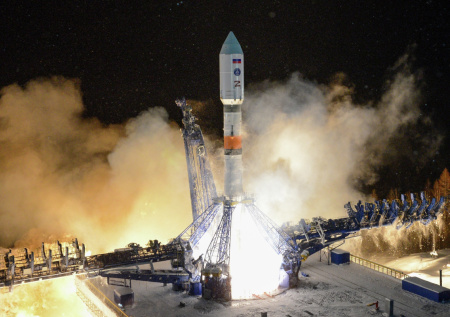 По всей России зажгли подсветку в честь первого дня Недели космоса