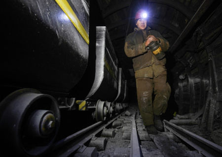 В ЛНР раскрыли, когда смогут поднять горняков из атакованной ВСУ шахты