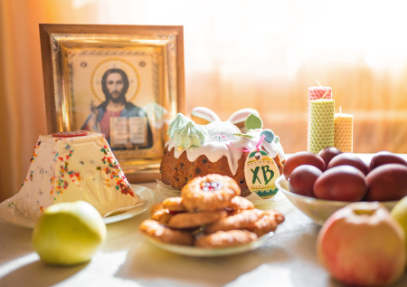 Что означают кулич, пасха и крашенки: символика пасхального стола