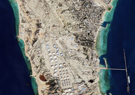 США и Израиль нанесли удары по главному нефтяному хабу Ирана