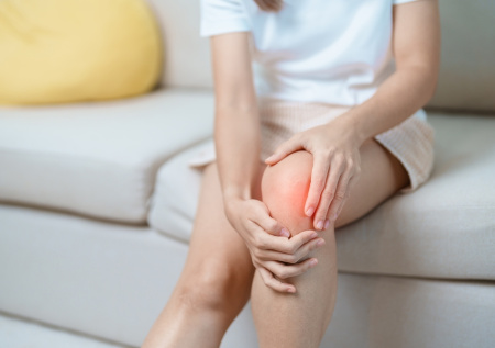 Врач объяснил, как вовремя распознать патологическую боль в суставах