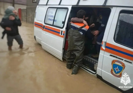 Почти 850 школ, больниц и детсадов оказались подтоплены в Дагестане